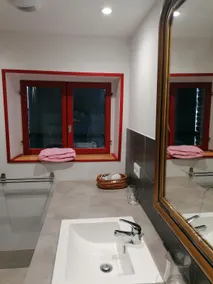 farmhouse rental - Image 5