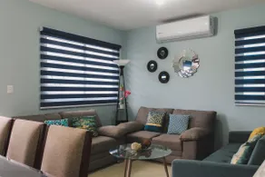 Beautiful spacious house in a residential area near the beach - Image 4