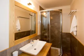 Beach side Apartment For 4 (Up to 6 people) - Image 4