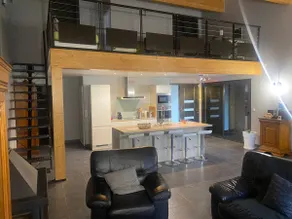 Family home with a wooden frame - Image 2