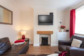 Charming 2-Bedroom House Ibstock, Leicester - Image 3