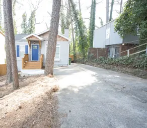 Semi-Urban Basement Oasis Minutes From Downtown - Image 2