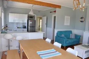 Rosetta Beach Cottage - Pt Elliot - pet friendly, sea views - Image 5