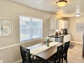 Relaxing Retreat - 3br, 2 bth w/ large fenced yard - Image 4