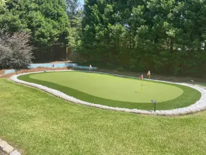 GA - Putting Green, No Check Out Inst. & King Bed - Image 3