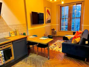 Stunning 1 bed Apt in West End - Image 3