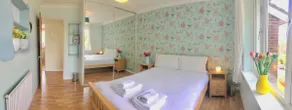 Apple Perch 2BR Flat - Free Parking - Image 4