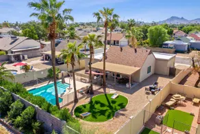 Oasis Phoenix Private Pool, HOT TUB, Corn Hole, BBQ, Fire Pit and Games - Image 4