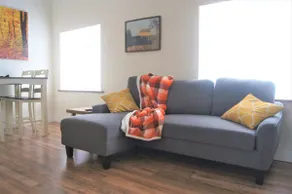 Private 1 Bedroom Modern Apartment - Image 3