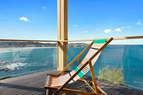 Ultimate Bondi Escape+ Balcony+ Stunning Views! - Image 2
