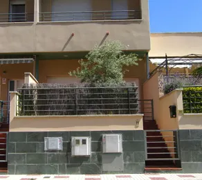 Beautiful house ideally situated HUTG-0243046 - Image 3