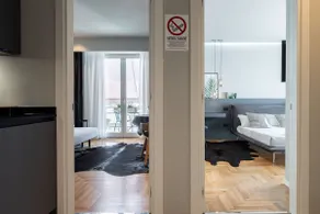 apartment with terrace near the historic center. - Image 2