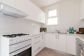 The Highberry - CBD Harbour View Escape (2BR Apt) - Image 4
