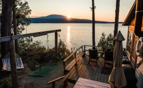 Historic Discovery Bay Beach Cabin Stunning Views - Image 3