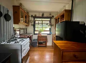Dragonfly Cottage Off-grid rustic nature hideaway - Image 5