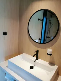 Air-conditioned Lodge 1, private Nordic bath - Image 5