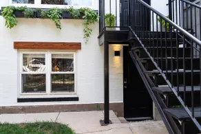 Newly remodeled 1BR! Only 5 MIN walk to BLUE LINE! - Image 3