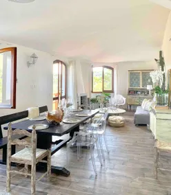Newly Renovated Villa in Emerald Coast - Image 3