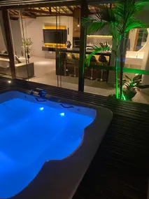Penthouse, Jacuzzi, barbecue, historic center! - Image 4
