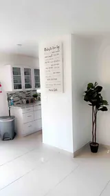 Book me, 3 mins from the Hard Rock Stadium. - Image 3