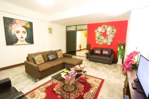 70% Off! Amazing Villa Near Sunday Night Market - Image 2