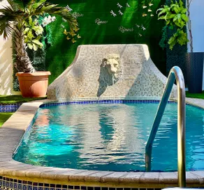 Tibushi Gardens, 1 King Bedr. Apt with Pool - Image 2