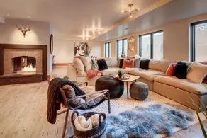 4BR Mountain Modern - Au cœur de la rue principale, à un pâté de maisons de l'ascenseur de la ville - Image 2