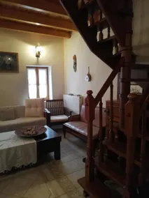 The Country House Vacation Home with courtyard & garden - Image 4