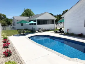 The Villa By the Bay POOL Private Heated Pool & Hot Tub! - Image 3