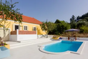 Farmhouse in an isolated location - Image 3
