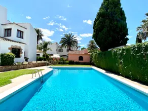 Mont-roig beachfront house - Image 3