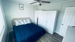 Lovely 2-Bedroom apartment with free parking - Image 5