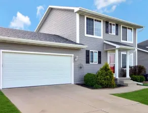 Beautiful home with 4 bedrooms - Image 3