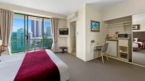 Gold Coast Beautiful Comfortable Surfers Suite - Image 2