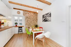 Charming Little House for a Chilling Holiday - Image 2