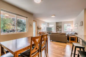 Modern condo across from new Adventure Park - Image 5