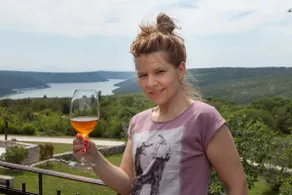 SUN WINE AND VIEW app. Leticija - Image 2
