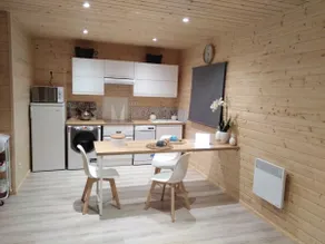 House with garden - private parking - 5 minutes to the river - Image 5
