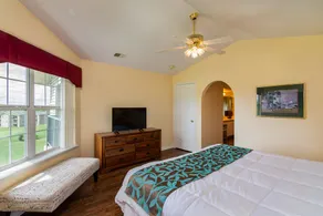 Penthouse Golf Course View2BR Holiday Hills Resort - Image 4