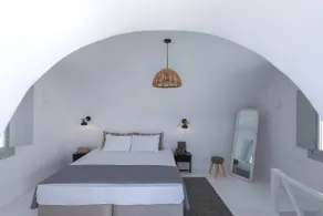Bianco Diverso Suites - Image 3