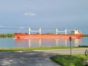 Graber's River Getaway! Awesome freighter views -great work from home location. - Image 4