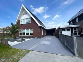 Detached modern villa on the water! - Image 4