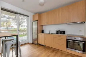 TYR Beautiful 2 Bedroom Apartment - Image 5