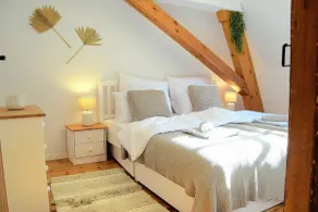 ROMANTiC-Apartment. Roof Terrace & Forest View. - Image 4
