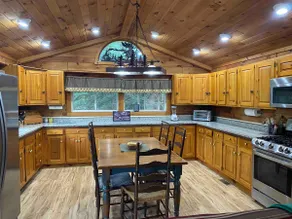 Cozy 2 bedroom apartment in log home @ Moose Xing - Image 3
