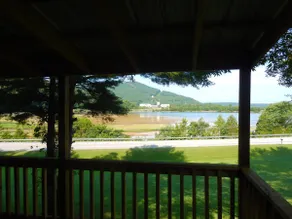 Gone Fishin Cottage-Hot tub, Lake - Image 4