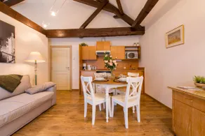 Spacious apartment in the historical center - Image 5