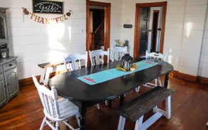 Historic 6 bedroom home. 45 minutes from STL. - Image 3