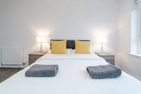 7 Royal View Apartments - Image 5