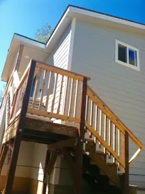 Beautiful, upstairs, treehouse like view - Image 3